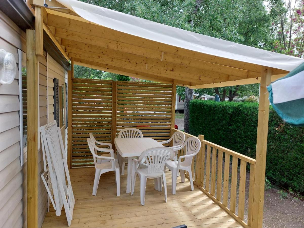 Mobil Home Tout Confort 6 Personnes Climatise Au Pied Du Luberon La Roque-d'Antheron Ngoại thất bức ảnh