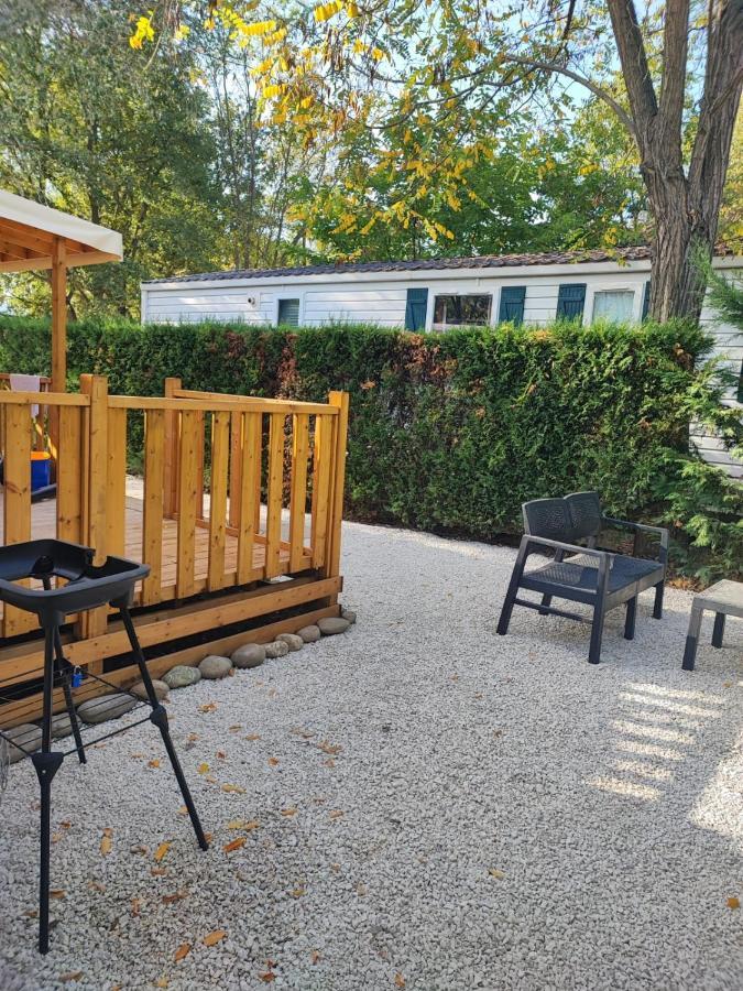 Mobil Home Tout Confort 6 Personnes Climatise Au Pied Du Luberon La Roque-d'Antheron Ngoại thất bức ảnh