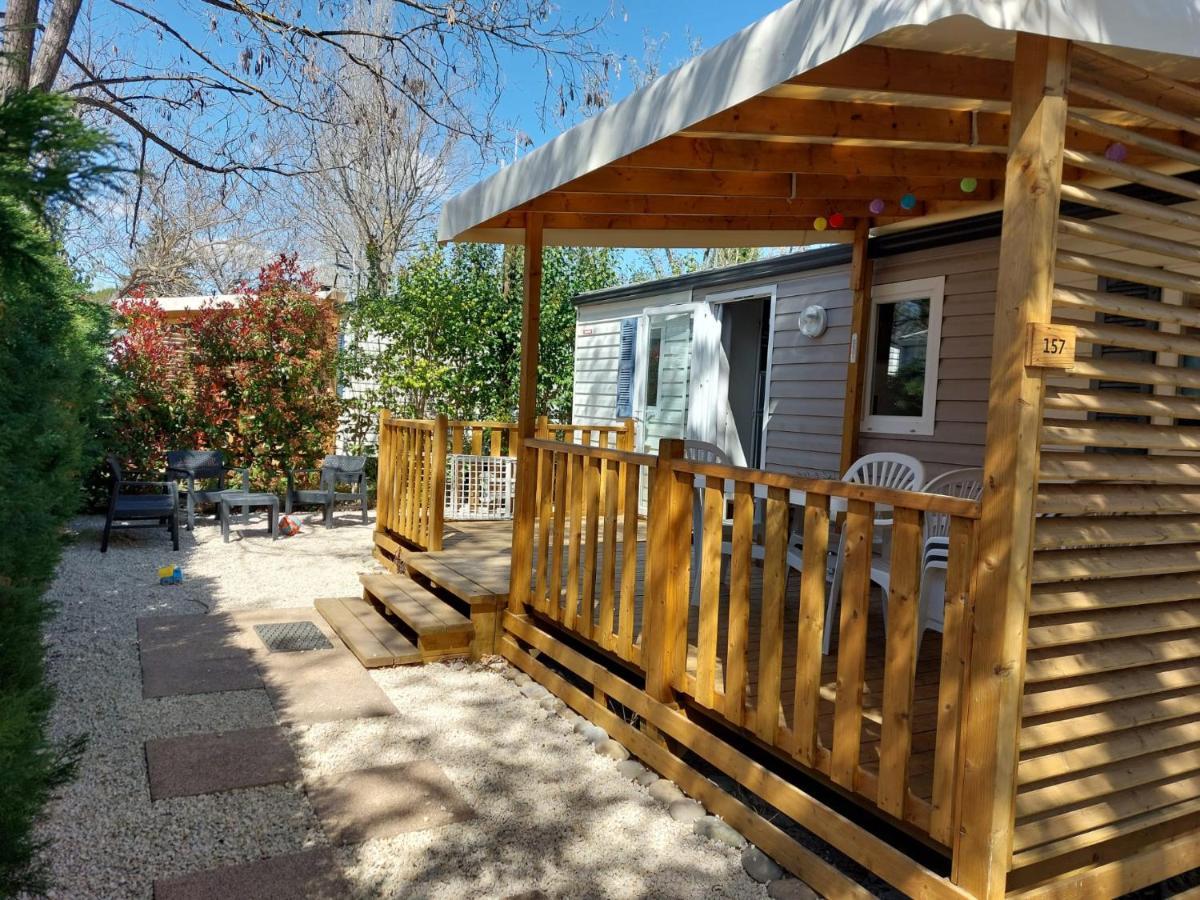 Mobil Home Tout Confort 6 Personnes Climatise Au Pied Du Luberon La Roque-d'Antheron Ngoại thất bức ảnh
