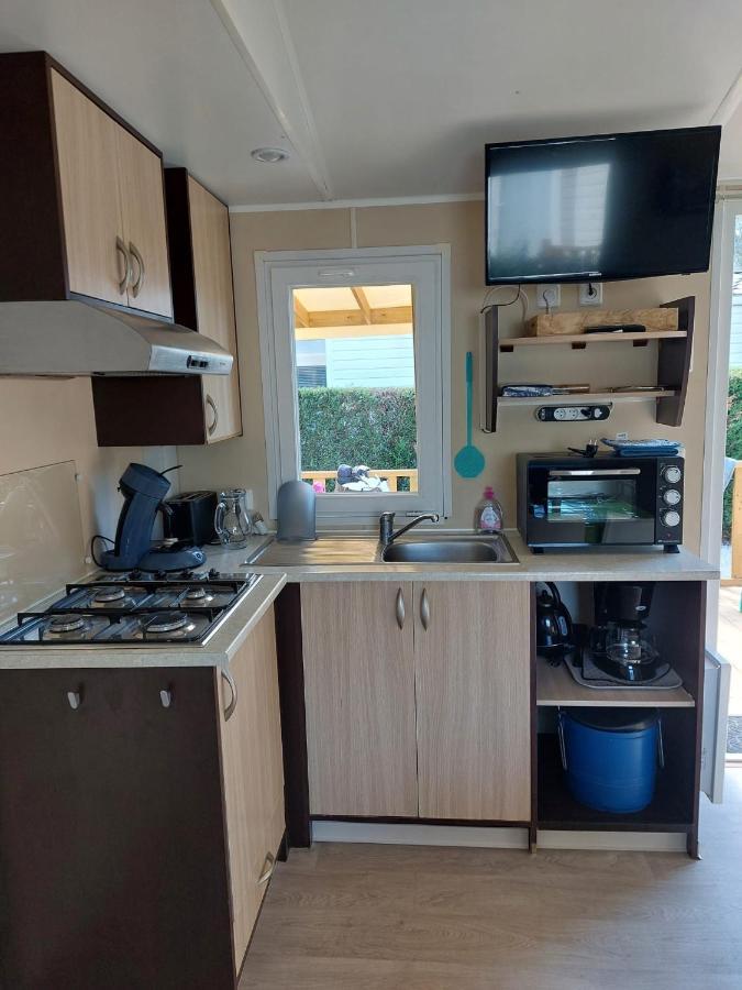 Mobil Home Tout Confort 6 Personnes Climatise Au Pied Du Luberon La Roque-d'Antheron Ngoại thất bức ảnh